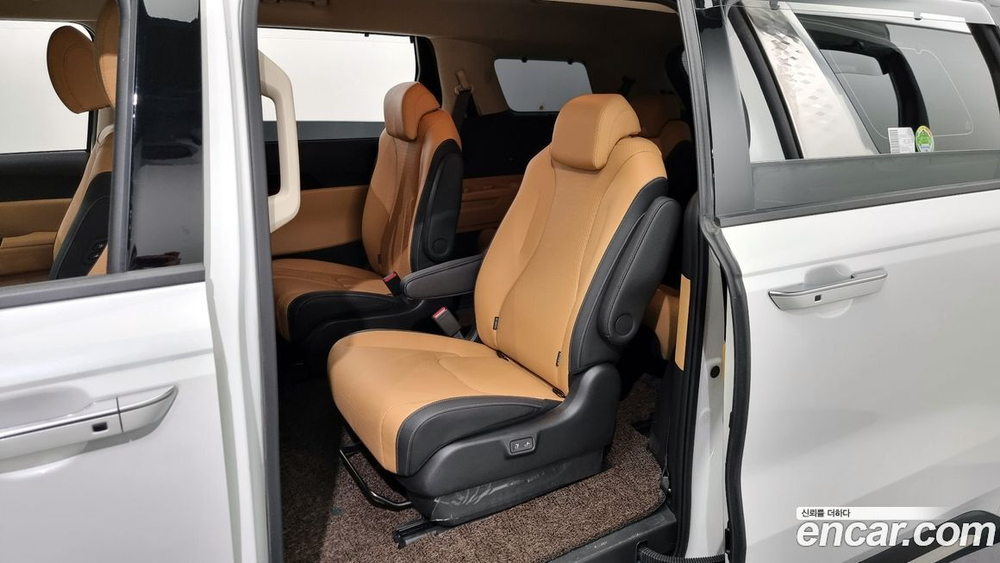 Kia Carnival (Sedona) 4 Generation 9-и местный Noblesse (11.2022)