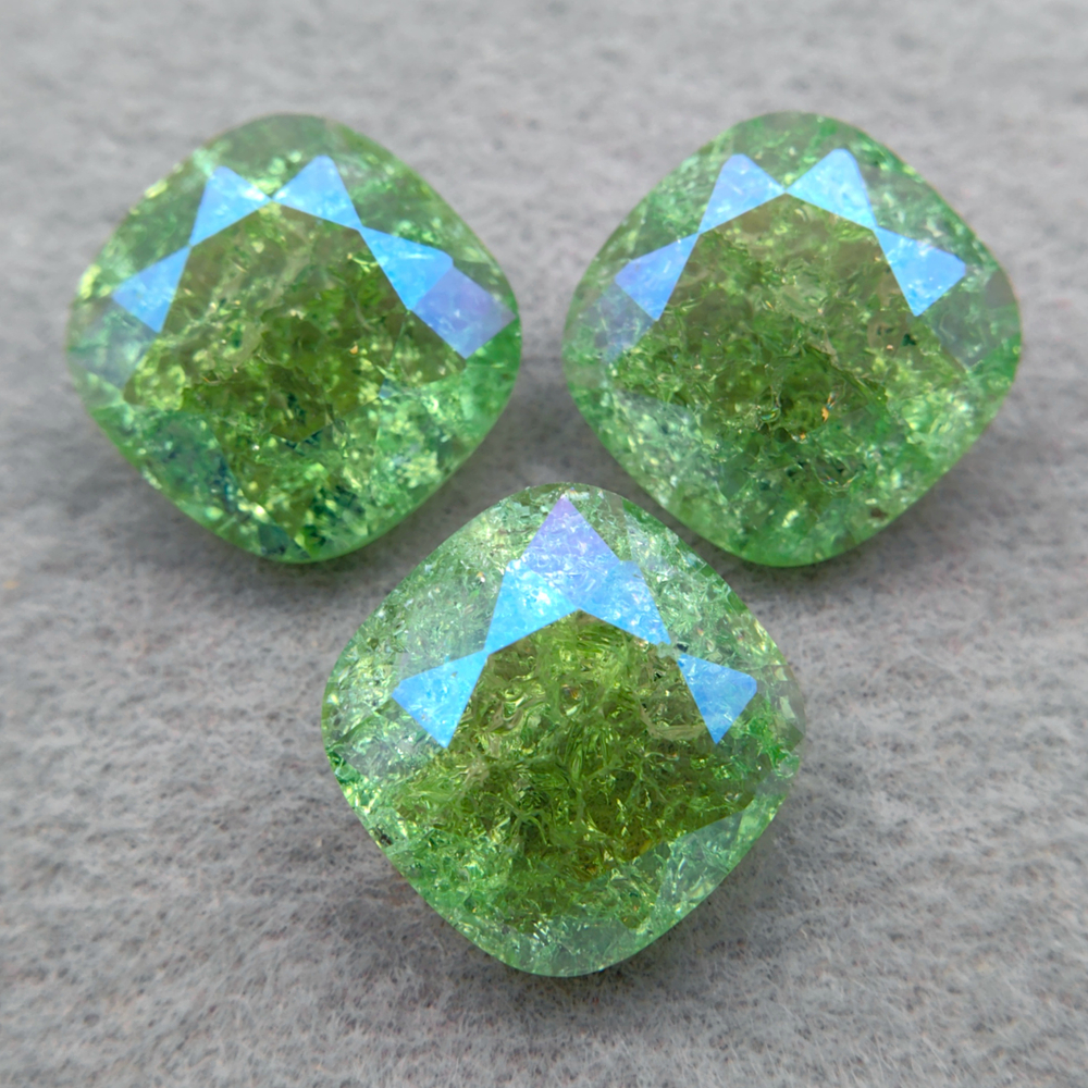 Cushion К9, Green Ice Shimmer