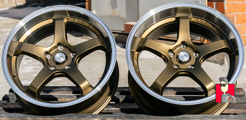 Комплект дисков Advan GT 18x8/9 et38/35 5x114.3