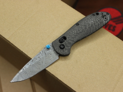 Нож Benchmade 556 Griptilian Mini Carbon (чистый карбон) А+++ - синий шпенек