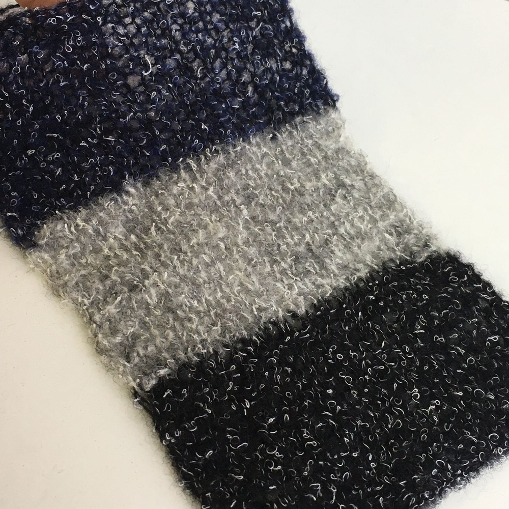PLAID Igea 56% меринос extra fine, 24% п/а, 20% хлопок 730м/100гр col.23810 Серо-белый.