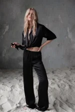 Костюм из натурального шелка, Черный