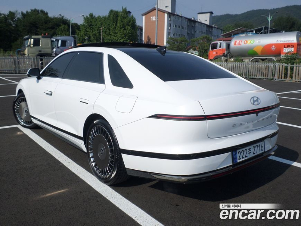 Hyundai Grandeur (Azera) (GN7) 3.5 Бензин 4WD (08.2023)