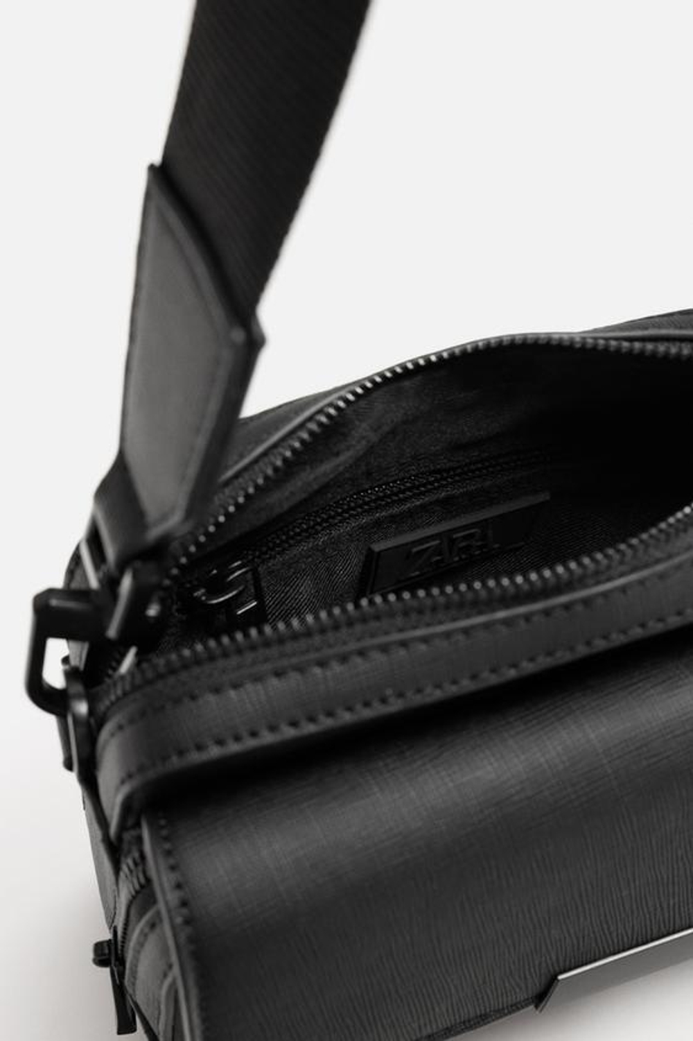 ZARA СУМКА ИЗ РЕЛЬЕФНОГО МАТЕРИАЛА, ЧЕРНЫЙ