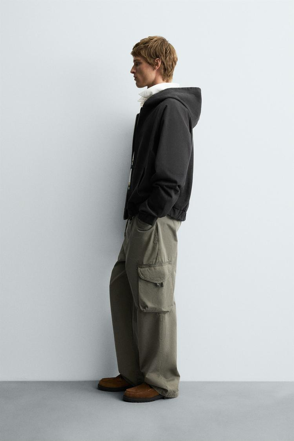 ZARA ХУДИ BOXY FIT С КАПЮШОНОМ, АНТРАЦИТОВЫЙ / ХАКИ