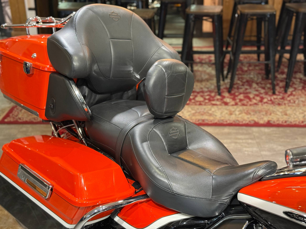 Harley-Davidson CVO Ultra Classic Limited, 2012