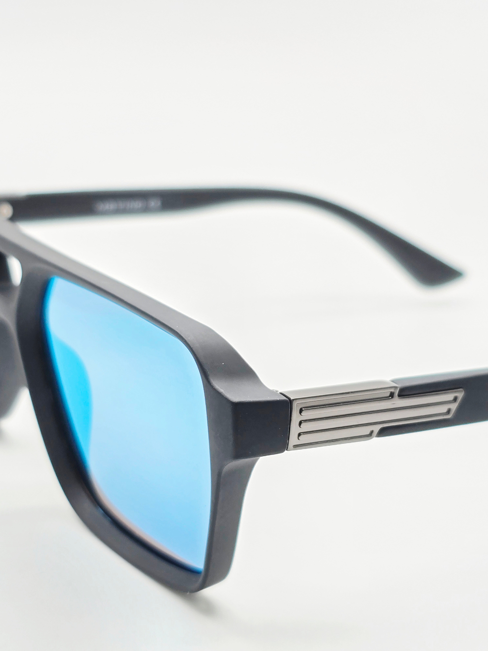 91004219 (C 2615 C2) Солнцезащитные очки