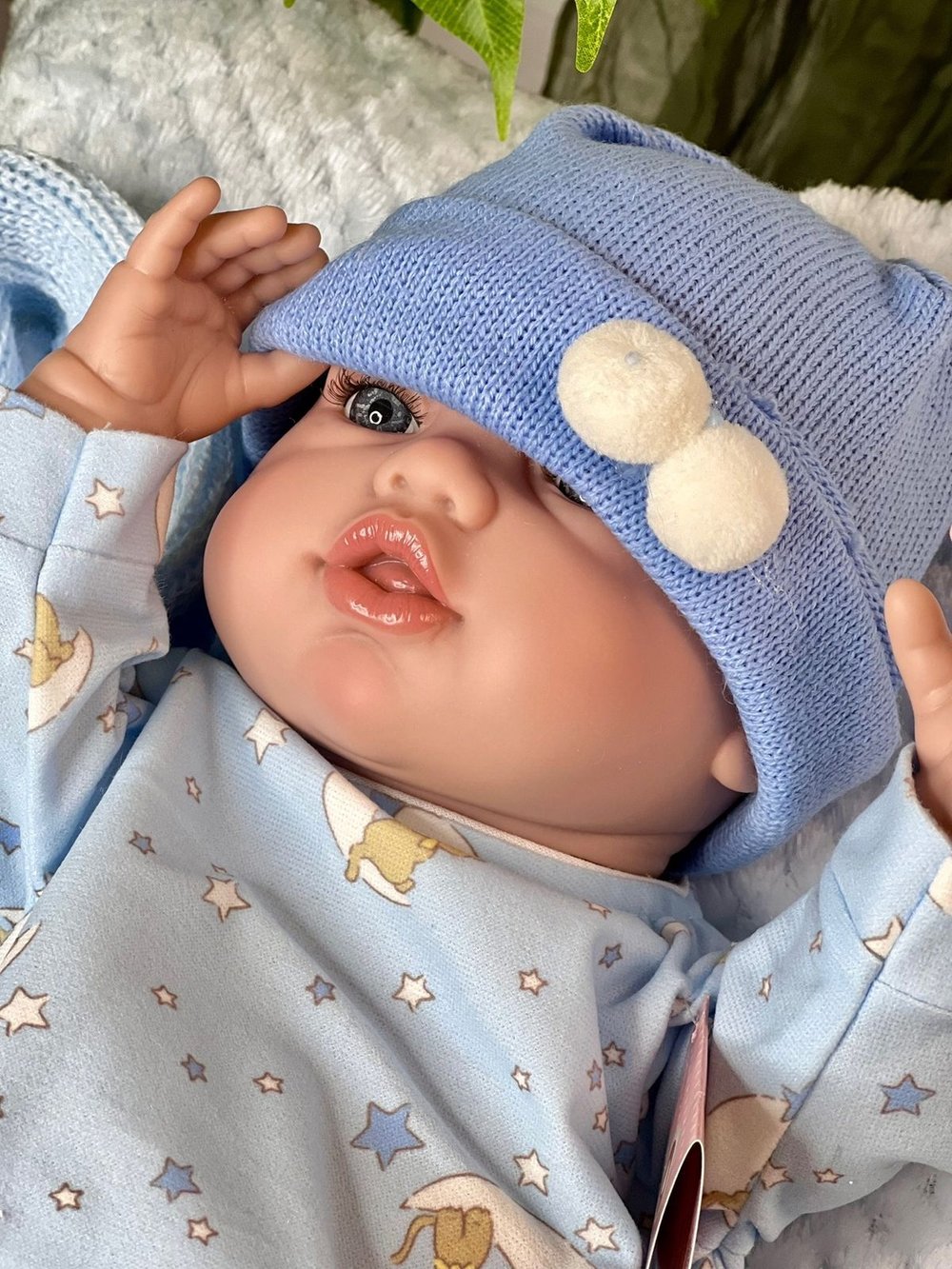 Кукла Berbesa 42см RECIEN NACIDO с подушкой в пакете (5115AK)