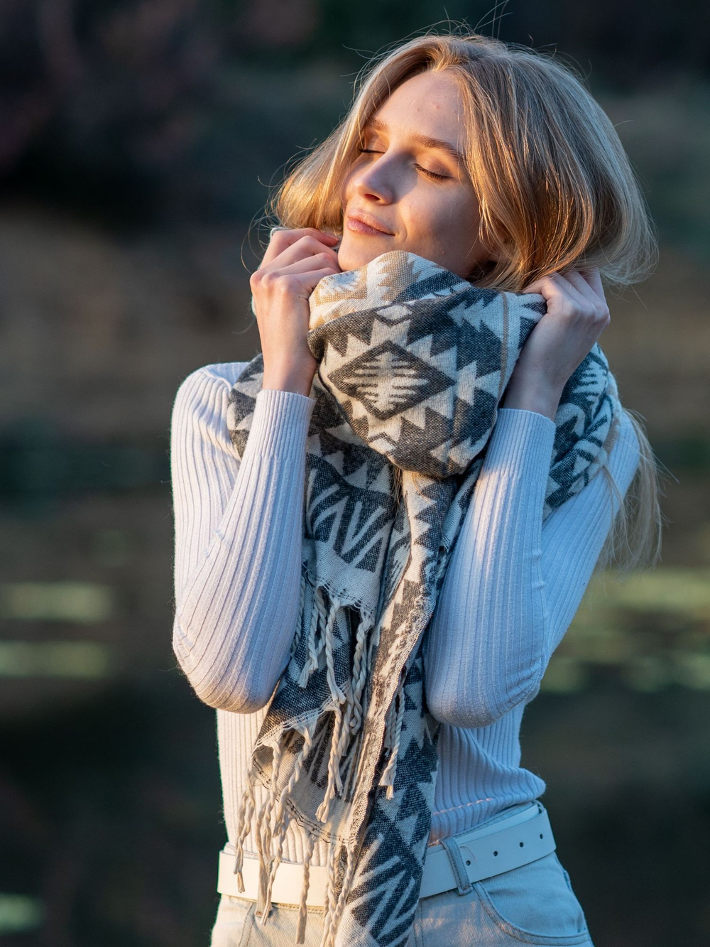 Шарф теплый с орнаментом Сканди