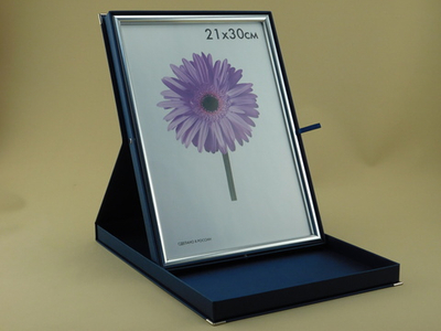 Подарочная коробка-подставка с рамкой А4, темно-синий + серебро