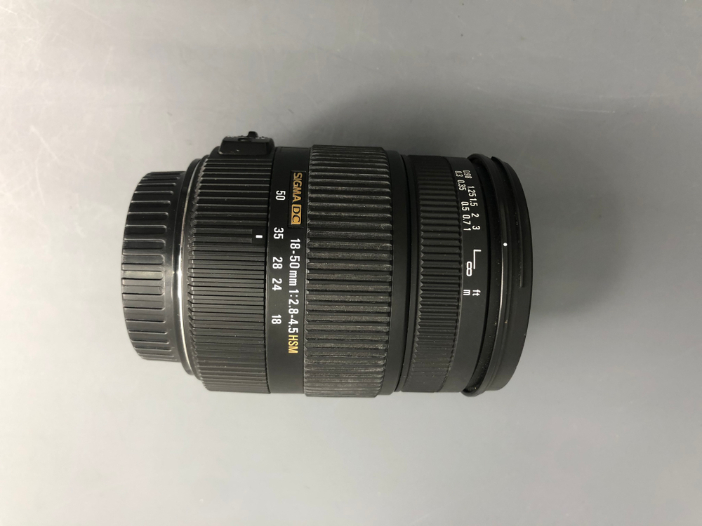 Sigma 18-50mm 2.8-4.5 DC OS HSM Canon EF