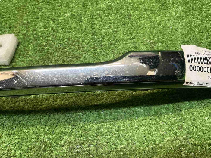 Накладка переднего бампера левая Hongqi HS5 19-нв