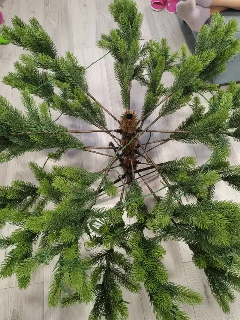 Елка с гирляндой "Рождественская" (Литая хвоя) 180 см / 1,8 м