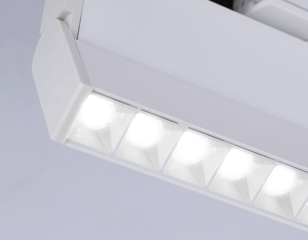 Ambrella Трековый однофазный светодиодный светильник Track System GL6816