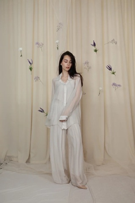 костюм: рубашка, топ и брюки