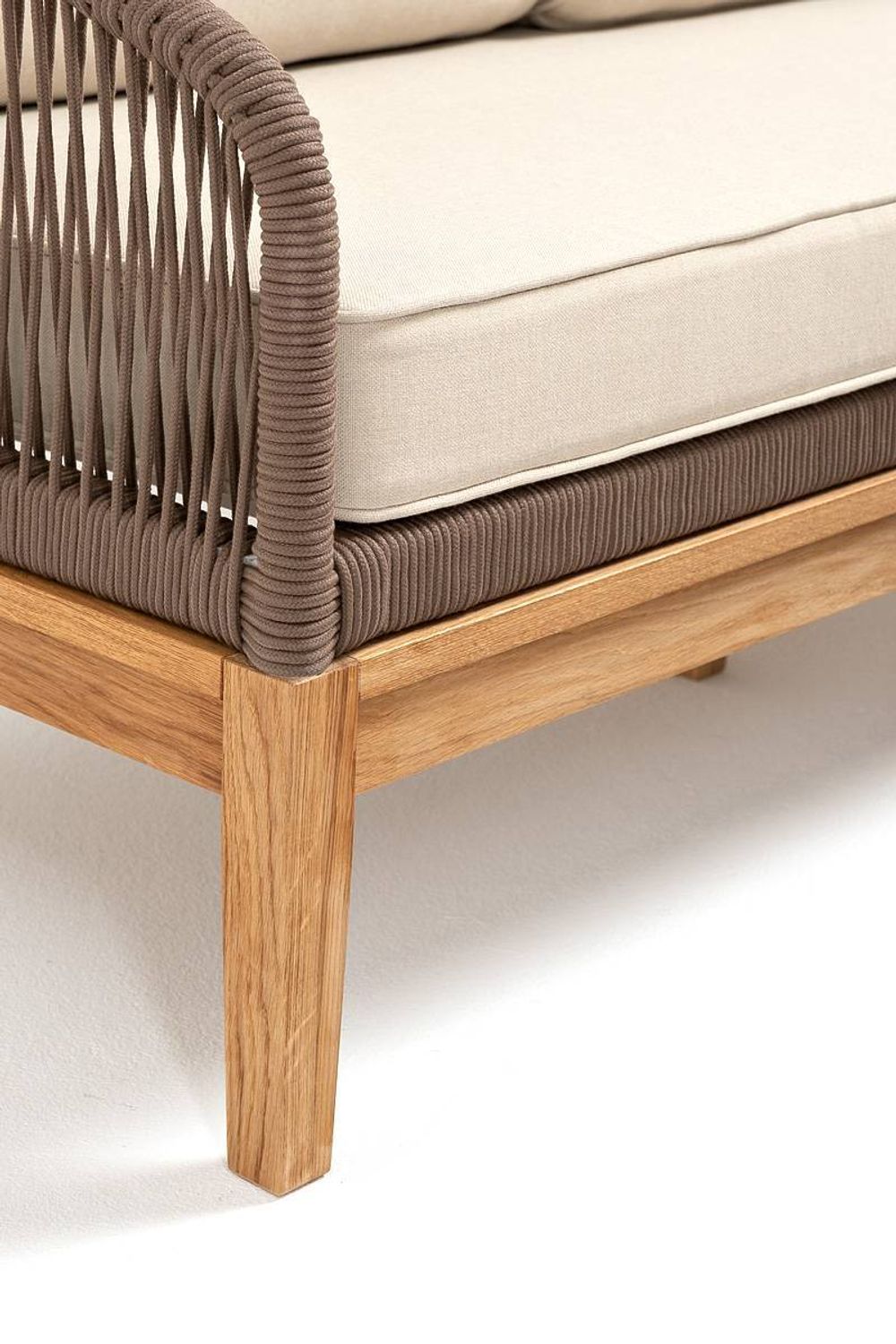 "Канны" лаунж-зона 4-местная из роупа со столом "Гранада" (серый гранит), основание дуб, роуп коричневый, ткань бежевая