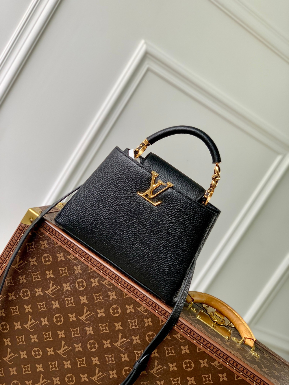 Louis Vuitton Capucines BB