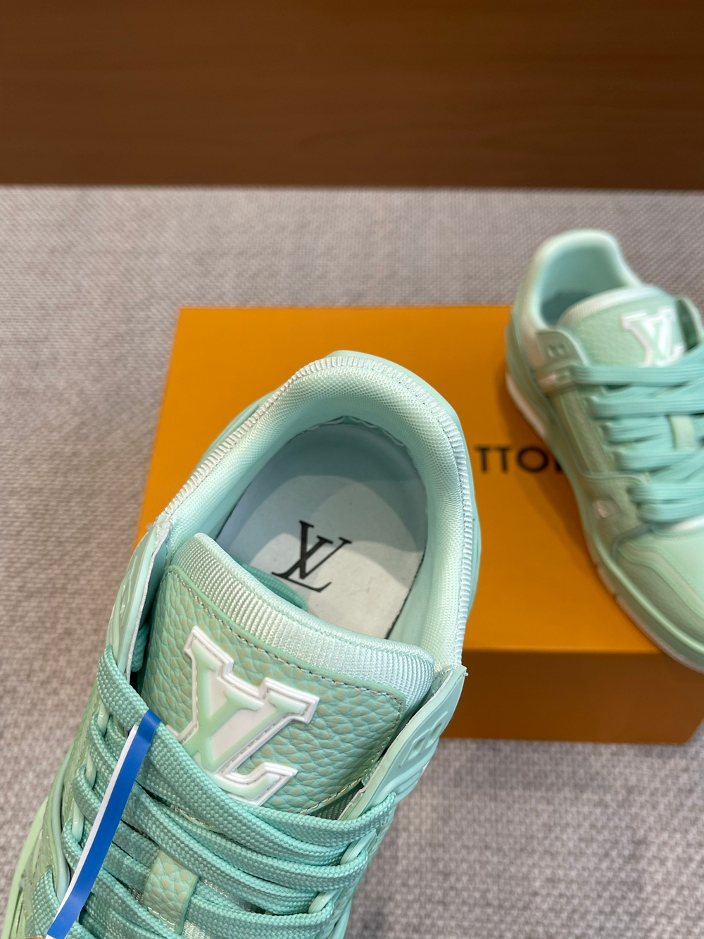 Louis Vuitton Trainer Sneaker
