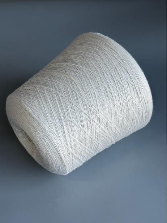 Пряжа Zegna Baruffa SAVILE 2/60 (70% меринос, 30% шелк), 3000м/100гр, жемчужный