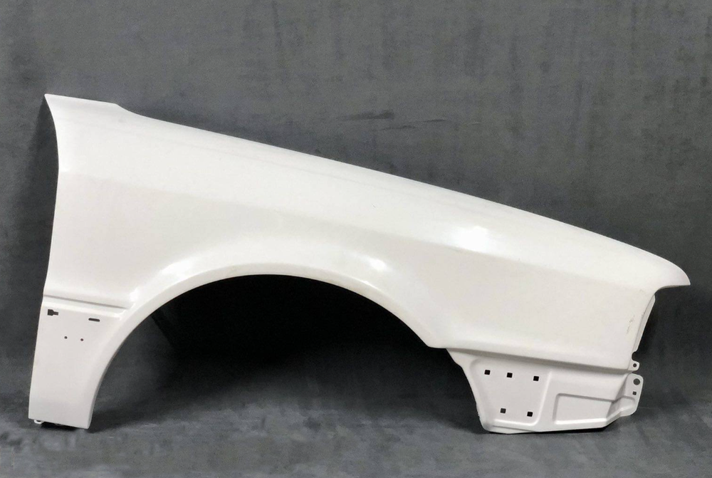 Передние крылья Audi 80 B4 пластиковые