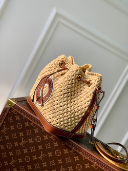 Louis Vuitton Noe BB