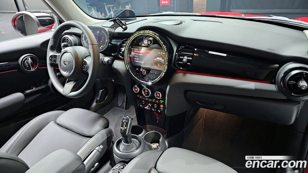 Mini Cooper Classic (08.2022)