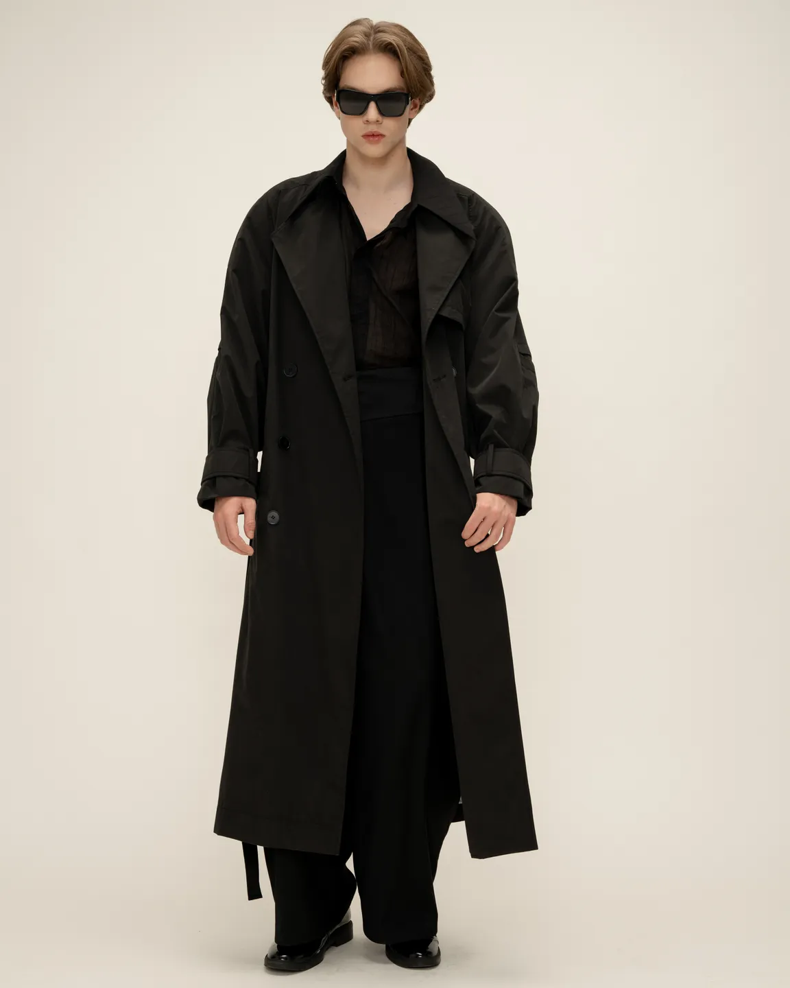 Черный тренч 