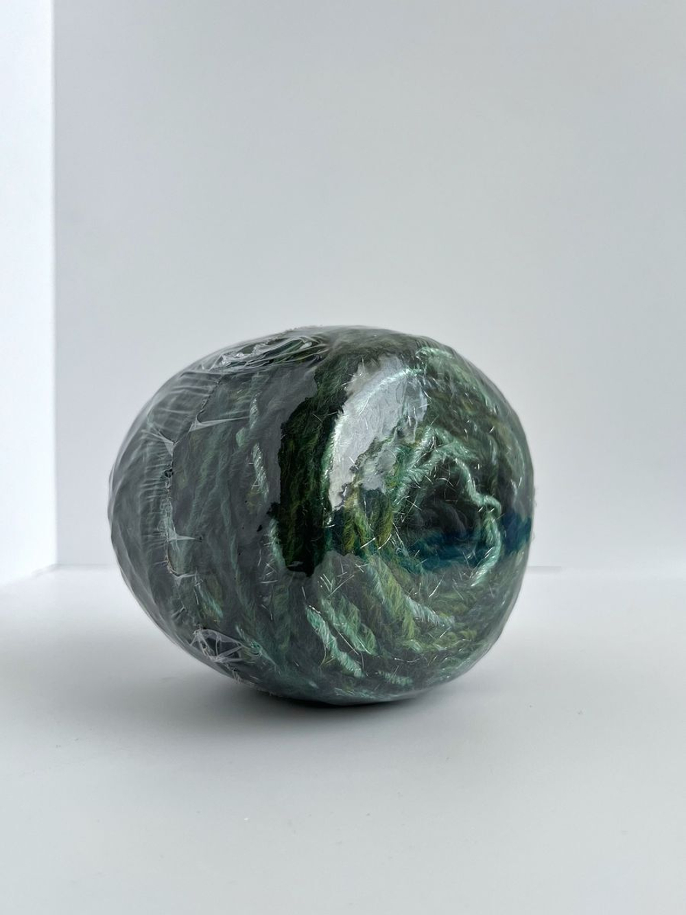 Трикотажная пряжа для вязания SPARK деграде шишибрики