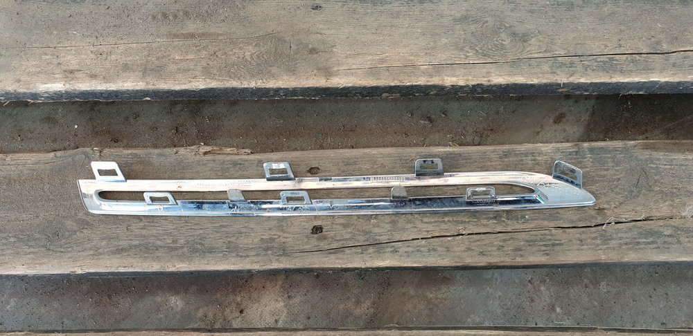 Молдинг решетки радиатора Mercedes GLC (X253) 15-19 Б/У Оригинал A2538880185