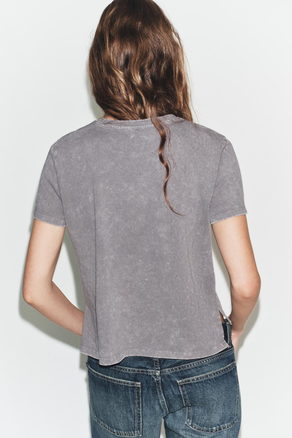 ZARA ФУТБОЛКА В СТИЛЕ РУСТИК С КОРОТКИМИ РУКАВАМИ, БЛЕДНО-ФИОЛЕТОАВЫЙ