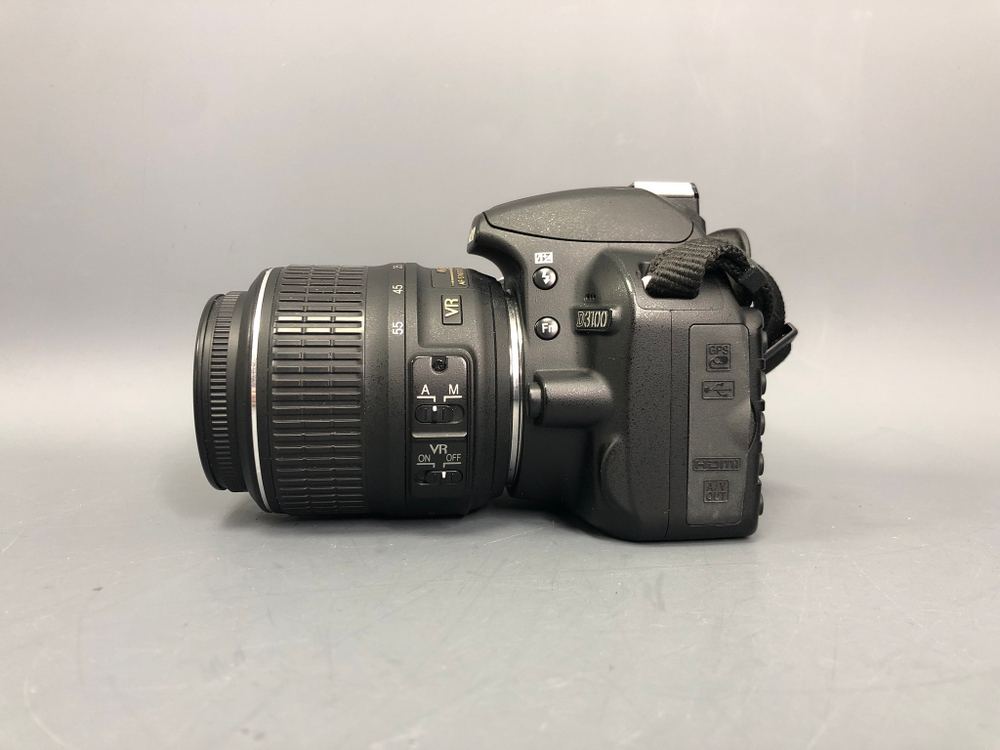 Nikon D3100 kit 18-55mm 7.500 кадров