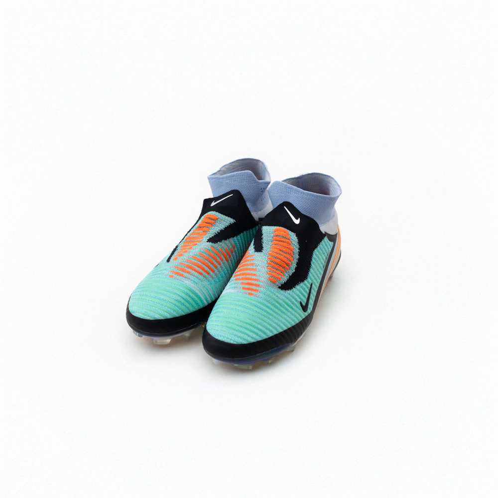 FG / Nike Phantom 6 High Elite / Artificial Grass