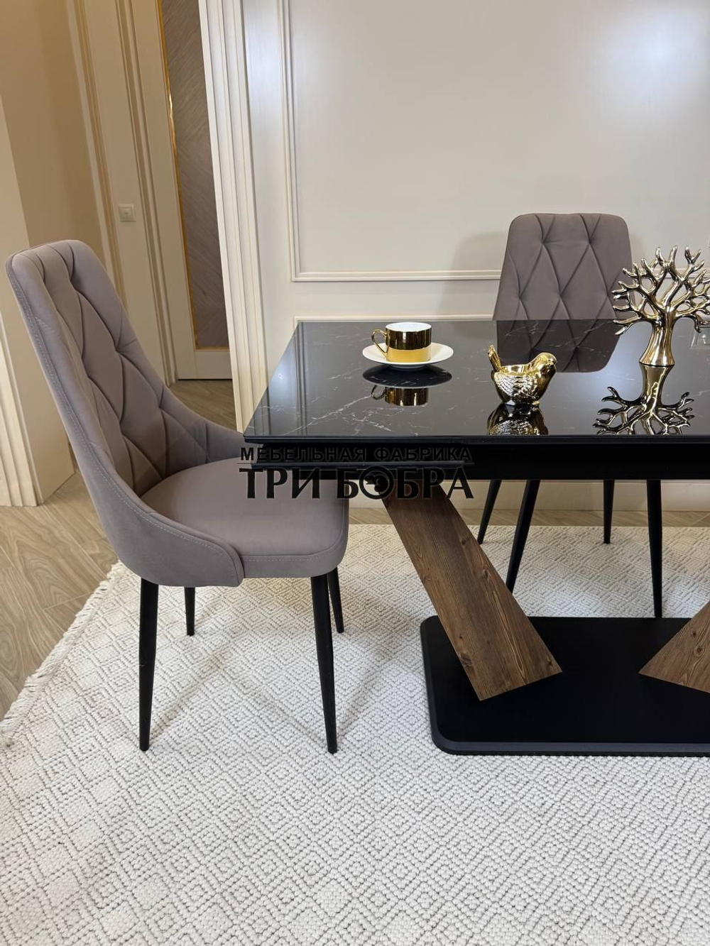 Кухонный раскладной стол "Вирджиния" , черный мрамор и 4 стула ЛОНДОН