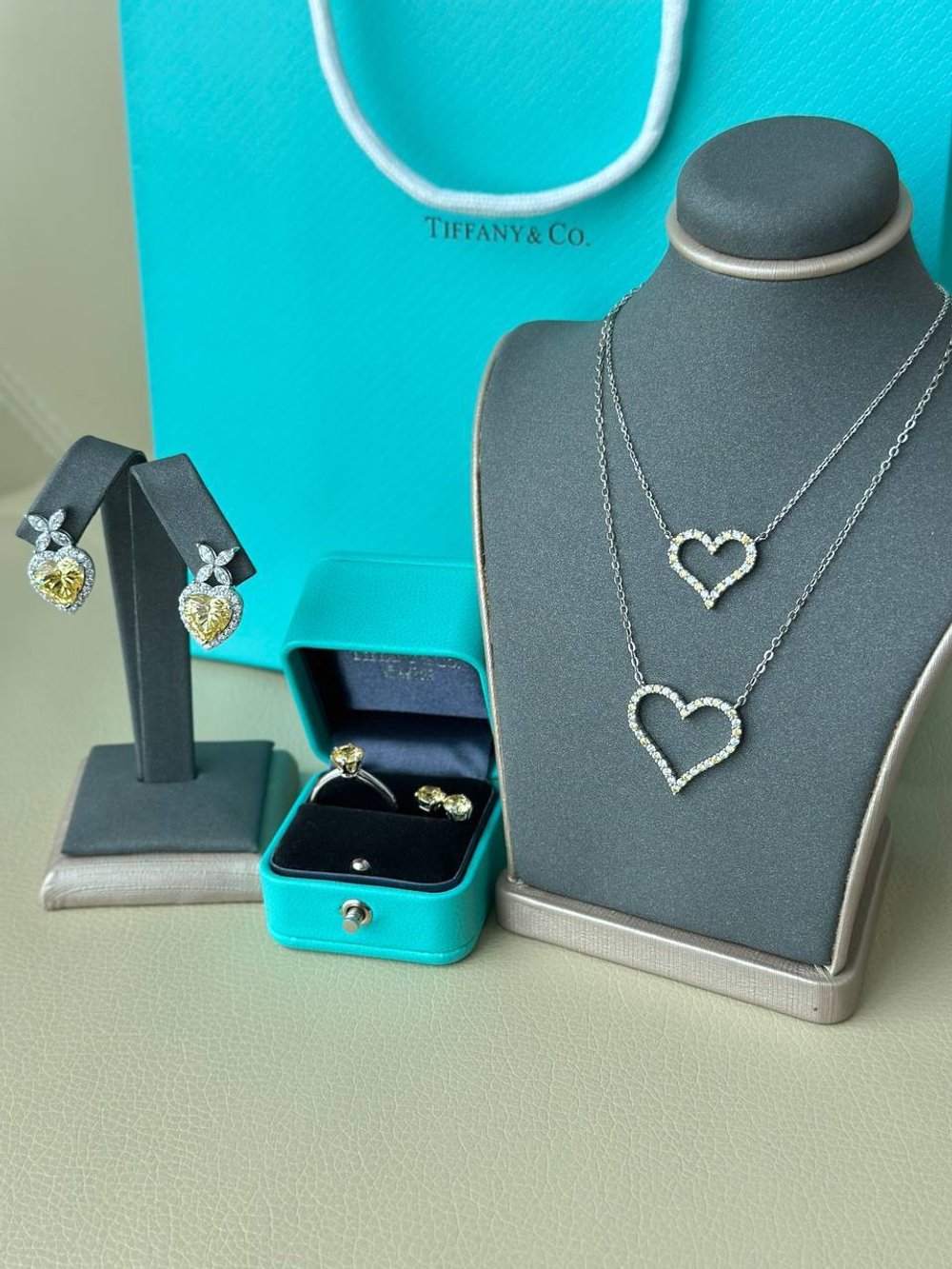 Кулон Tiffany & Co. 2,4 см
