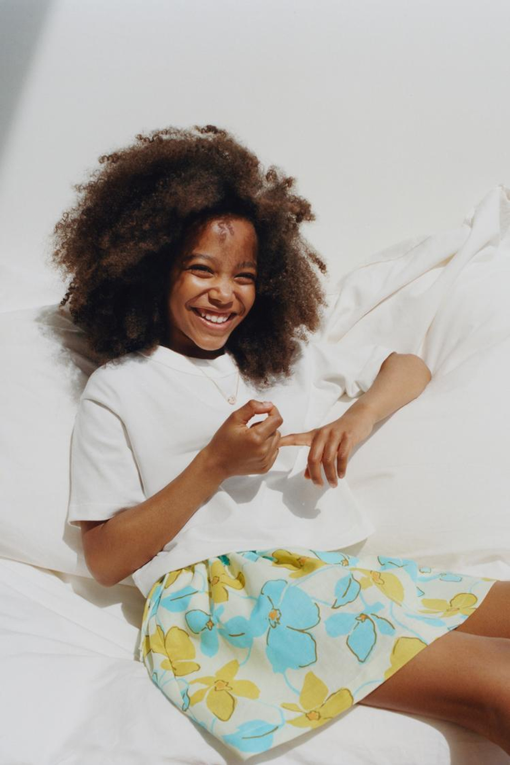 ZARA ЮБКА-ШОРТЫ ИЗ СМЕСОВОГО ЛЬНА С ЦВЕТОЧНЫМ ПРИНТОМ, НЕБЕСНО-ГОЛУБОЙ