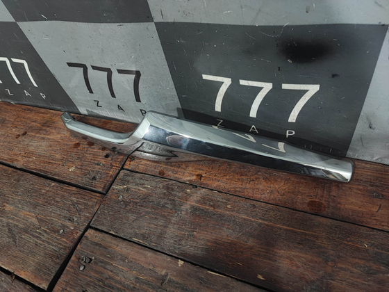 Молдинг переднего бампера левый Land Cruiser Prado 150 17-20 Б/У Оригинал PZ32160132