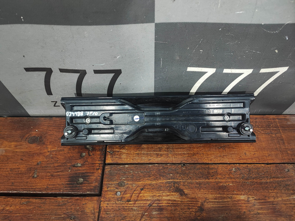 Накладка крышки багажника Chery Tiggo 7 Pro Б/У Оригинал 605000205AB