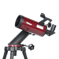 Телескоп Veber NewStar MAK90 AZIII крупным планом, красная труба с фокусером