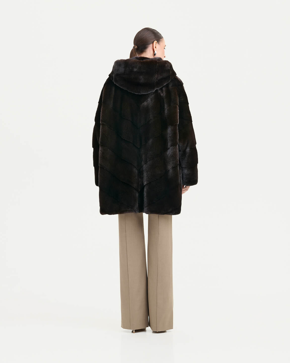 Шуба из меха норки