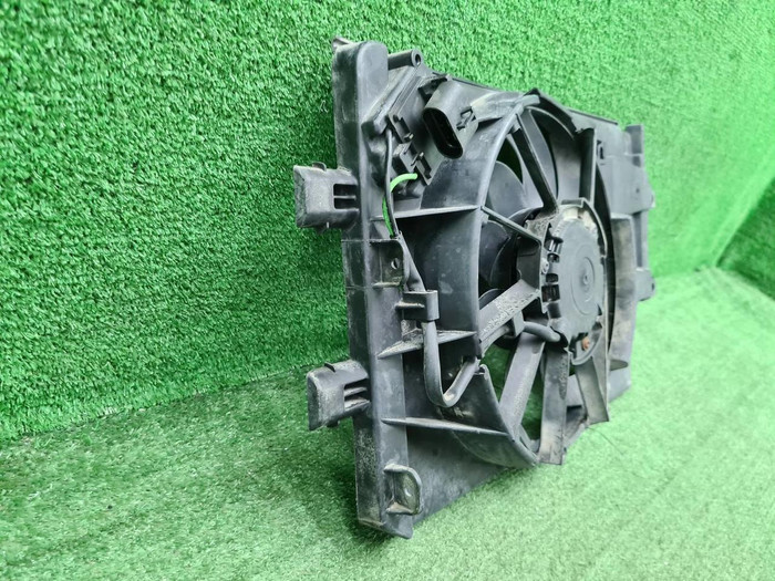 Диффузор с вентилятором Lada Granta (2011-н.в.)