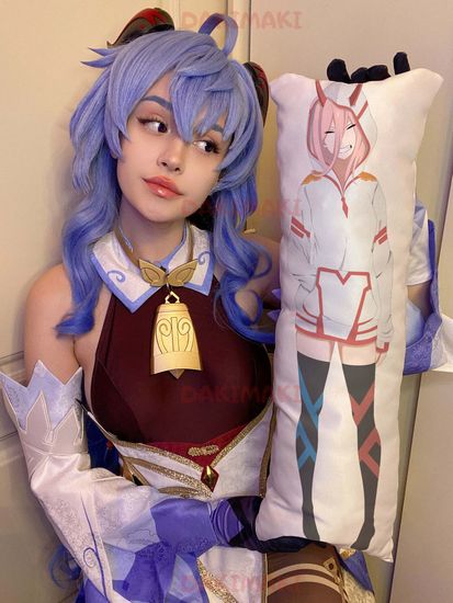 Мини дакимакура Зеро Ту 002 из Милый во Франкcе арт. M0579, 60х20 см