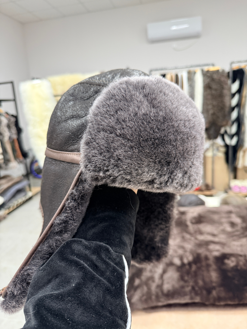 Шапка из натуральной овчины