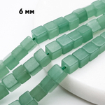 Авантюрин, куб, размер около 6 мм, цена за 14-15 шт (1/4 нити)