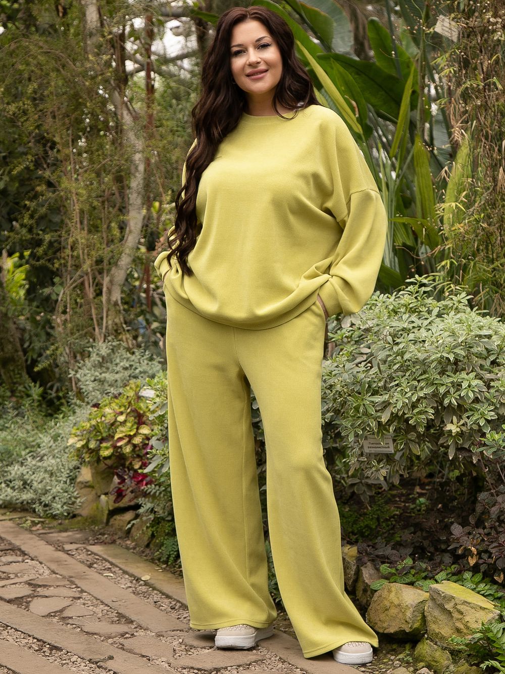 Костюм Августа ХИТ (зеленое яблоко) К15546-5М LT Collection