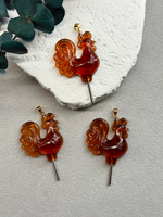 Подвеска "Петушок на палочке" ручной работы, карамель, 30*35 мм