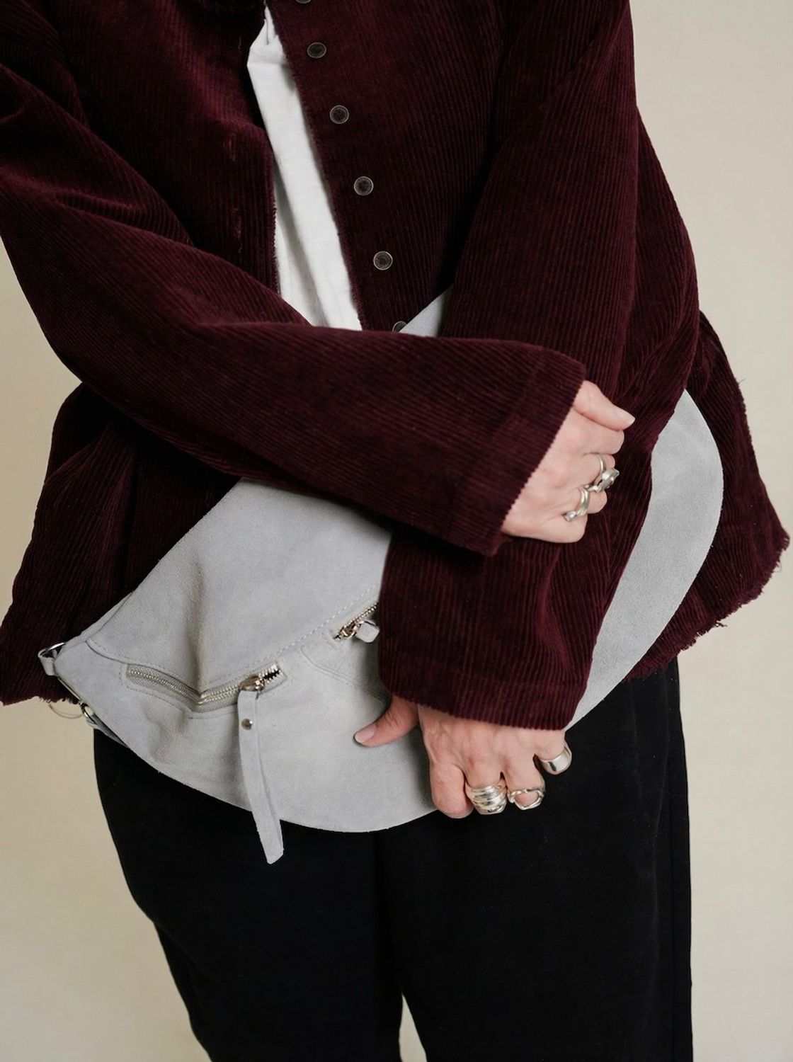 Banana bag, ballerina, NOVA suede silver (дымка)