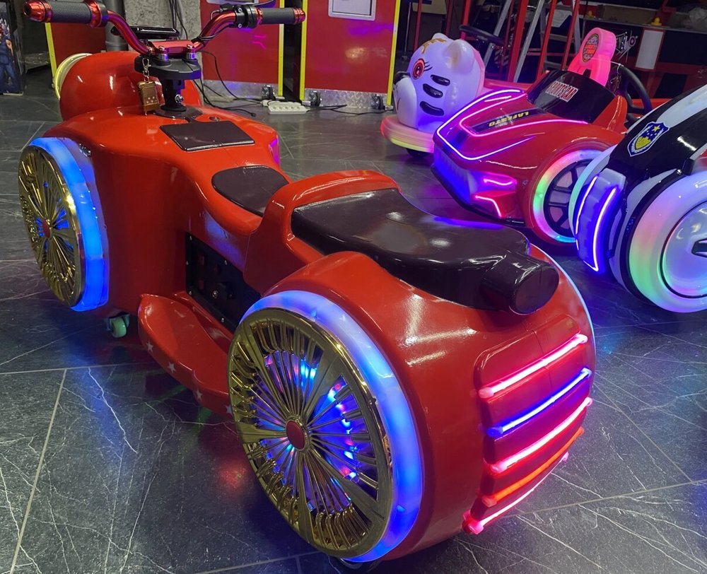 Прокатный аттракцион «Глазастик» Электромобиль