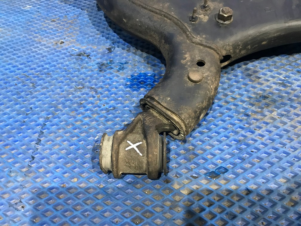 Балка задняя TOYOTA VISTA 1999