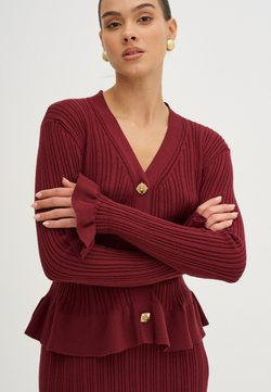 Костюм трикотажный с юбкой бордового цвета