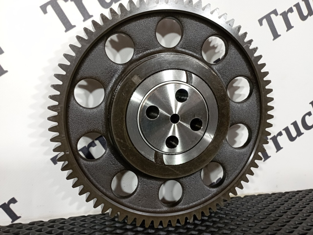 Промежуточная шестерня ГРМ в сборе